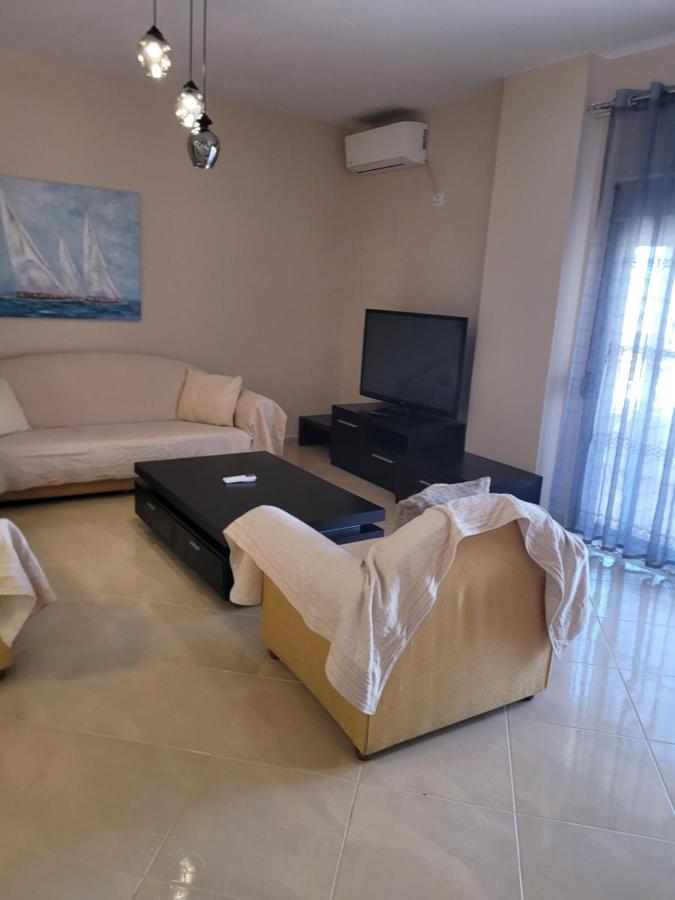 סרנדה Marina Apartment מראה חיצוני תמונה