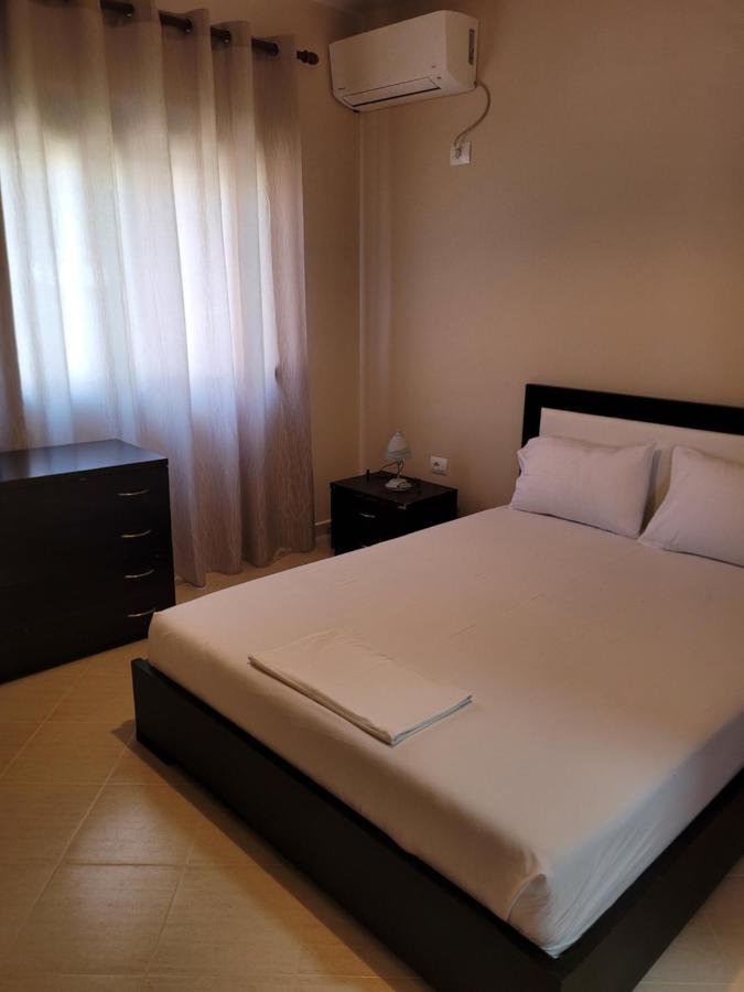 סרנדה Marina Apartment מראה חיצוני תמונה