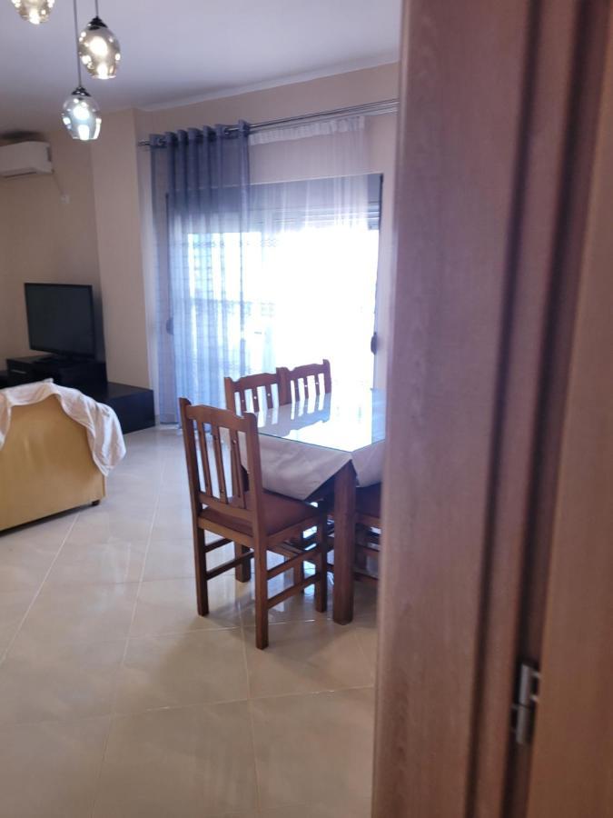 סרנדה Marina Apartment מראה חיצוני תמונה